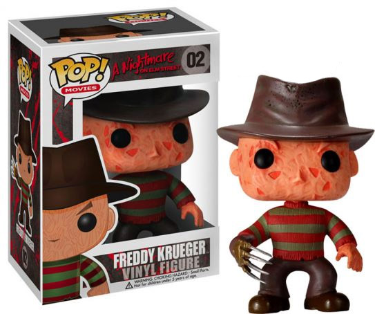 Funko POP! A Nightmare on Elm Street Freddy Krueger #02 med fedora, stribet trøje og knivhandske ved siden af original æske.