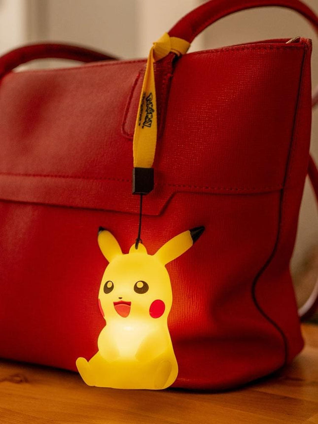 Pokémon Lysfigur Pikachu 9 cm