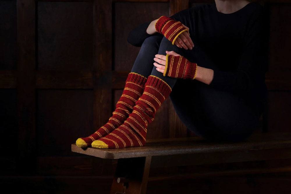 Harry Potter Knitting Kit Slouch Socks and Mittens